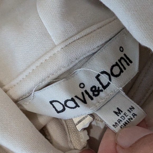 Davi & Dani Jacket - Picture 3 of 4